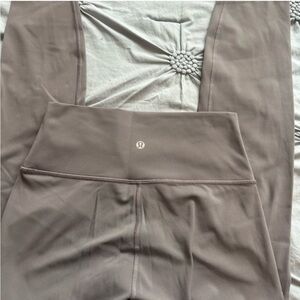 lululemon athletica Women's Taupe High-Rise Leggings